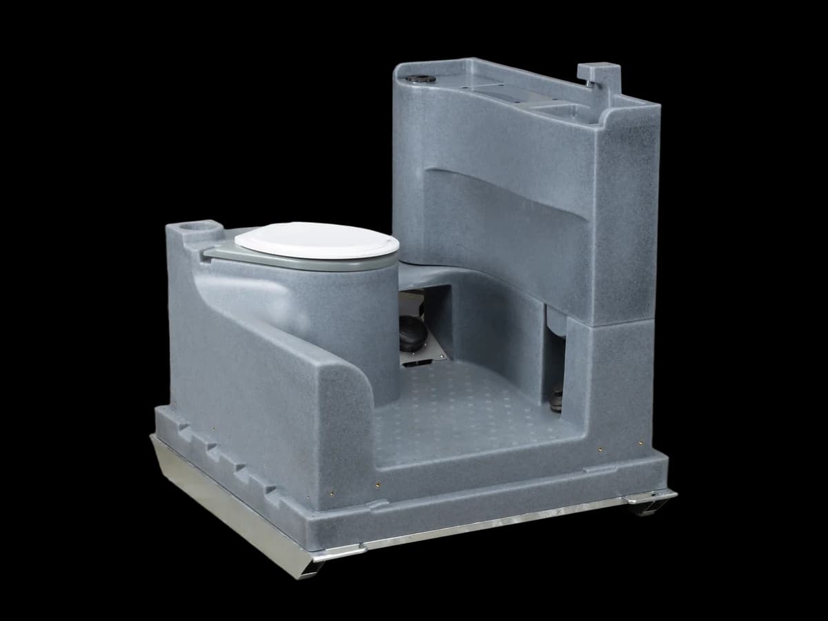 PT-390 internal tank and foot pump module
